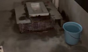 四川一女子花百万买新房，开门验房却发现住着陌生人“水电全通”，能退房吗？律师解读